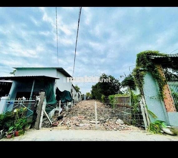 Bán Gấp Đất Ngộp 84m2 Ngay Đ. Hồ Văn Tắng, Củ Chi .Giá 1 tỷ 4, SHR