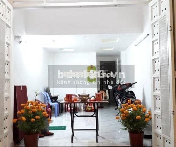 Mặt bằng kinh doanh hẻm 79 Âu Cơ, q11