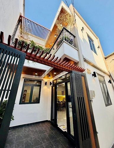 Chú Trường cần bán nhà đ.Lê Trực P.7 Q.Bình Thạnh giá chỉ 1 tỷ 980Tr