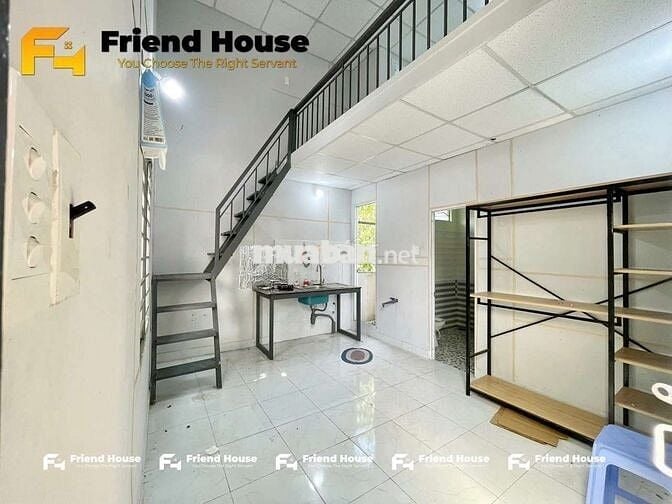 Phòng trệt nhiều cửa sổ trời, gác cao siêu thoáng