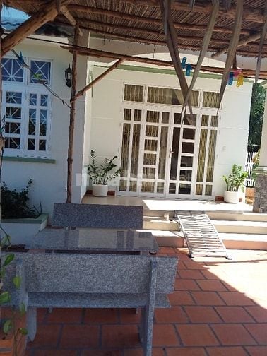 Cho thuê căn villa gần biển Mui Né