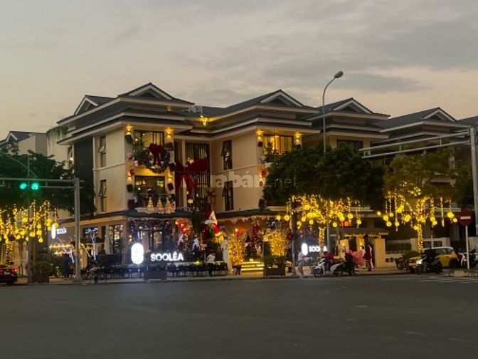 Siêu hót Ngoại Giao Đoàn 200m2 x 4 tầng mtien 25m chung cư đại xứ quan