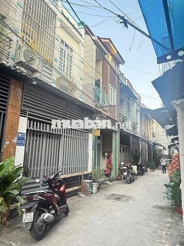 nhà đẹp vô o ngay dts 95m q12 giáp govap chỉ 500m hẻm 5m