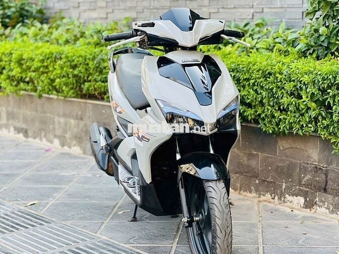 HONDA AIR BLADE 125FI XÁM NGUYÊN BẢN XE BIỂN 29
