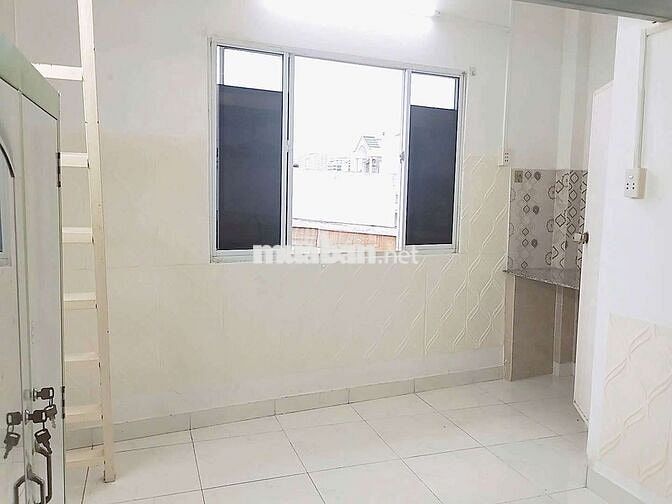 Phòng trọ lê văn lương cách lotte mart q7 chỉ 100m