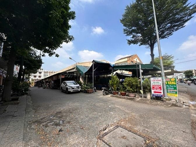 Bán nhà khu Tên Lửa, MT đường Số 6, DT 5 x 20m, 3.5 tấm, 15.5 tỷ.