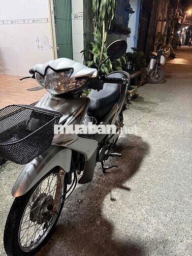 Honda Xe máy Bạc bstp máy 12/54 êm thì thầm