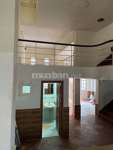 RẺ QUÁ, BIỆT THỰ ĐƯỜNG 25 KHU GIGAMALL,7MX20M,1 TRỆT 2 LẦU,4PN, 23.5TR