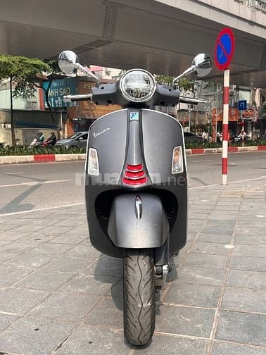 🚨 BÁN VESPA GTS 150cc – ĐEN NHÁM SIÊU NGẦU 🚨 🛵 Mạnh mẽ – Sang trọng