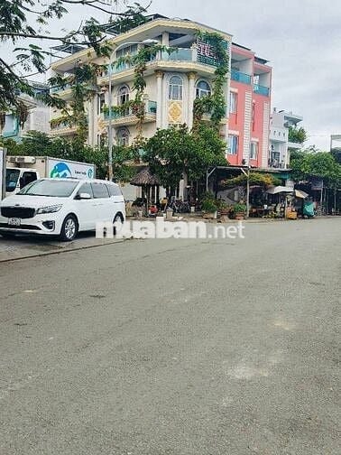 BIỆT THỰ 4 TẦNG - LÔ GÓC 2 MẶT TIỀN QUẬN 8- 9X17 - TẶNG FULL NỘI THẤT