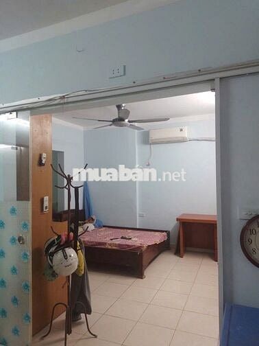 Cho thuê tập thể tầng 2 - Thanh Xuân Bắc - 100m2 - 3 ngủ -2 vs - 9.5tr