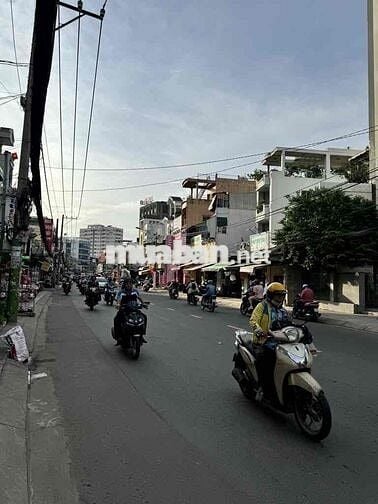 Mặt Đường Lê Quang Định | 33m² + Sân 7m² | C4 - 4.6T  - C4 cũ tiện xây