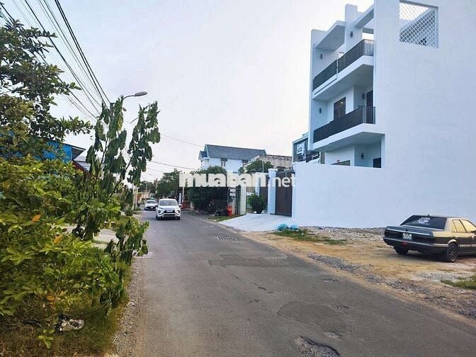 🆘🆘CHO THUÊ NHÀ CẤP 4 MT ĐƯỜNG 234 XE HƠI ĐẬU TRONG NHÀ