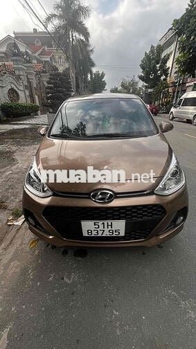 Hyundai i10 2021 Vàng cát 12000 km