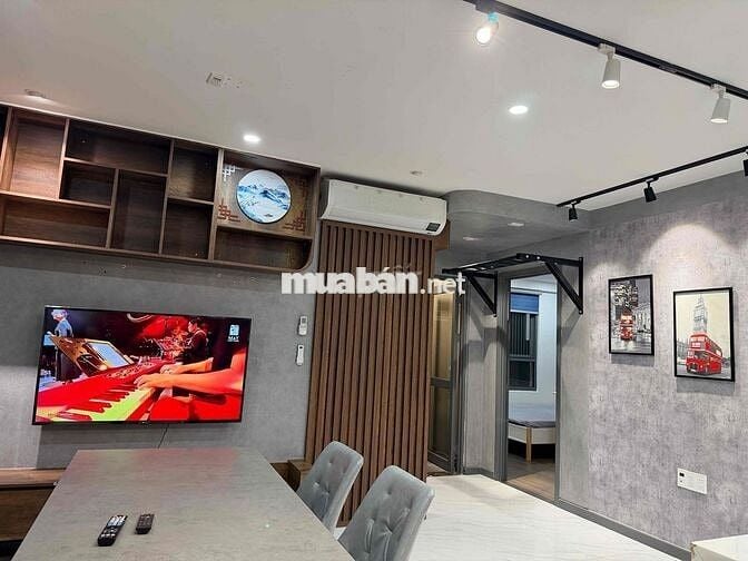 Nhà đẹp như hình có sẵn hợp đồng thuê 18tr