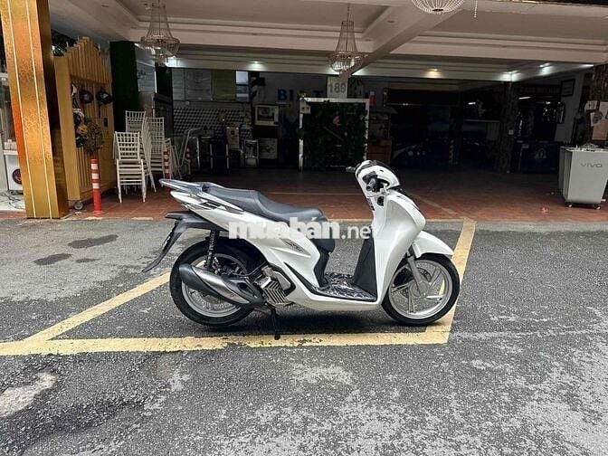 Honda SH 125 CBS 2022 Trắng 10000 km