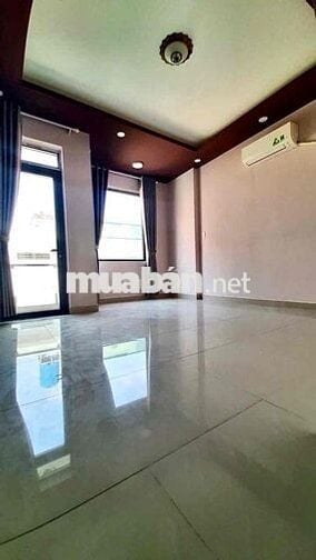 Cho thuê phòng dt 22m. đường âu dương lân p2q8