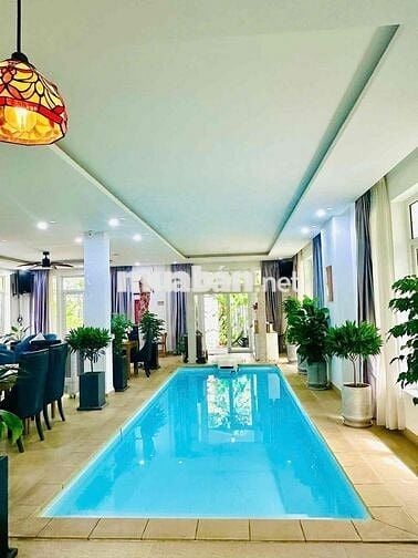 Cho thu.ê villa 4 tầng hồ bơi #KHU #PHẠM #VĂN #ĐỒNG - ( ngang 12m )