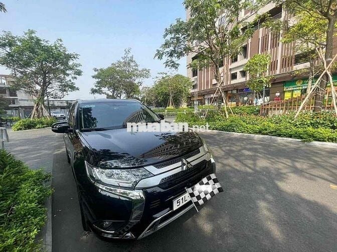 Mitsubishi Outlander 2023 2.0 CVT - 480000 km