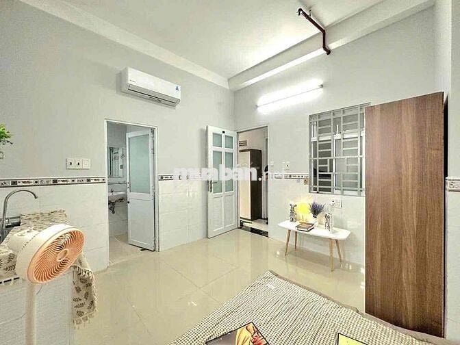 Phòng Studio rộng 20m2 nằm giữa ĐH VLU - ĐH IUH - gần Lotte Mart
