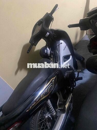 em cần bán xe wwave 110 .   mới chạy 2v biển 17 ạ