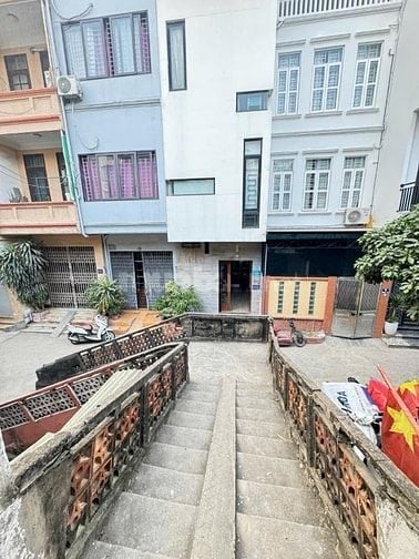 TẬP THỂ MẶT PHỐ TAM KHƯƠNG - NHÀ ĐẸP Ở NGAY 