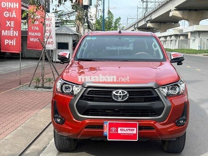Bán Hilux tự động 1 cầu 2021 lướt - Xe đẹp đi kỹ