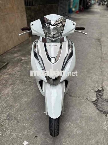 LEAD up 4v chất xe đúng cọp ae