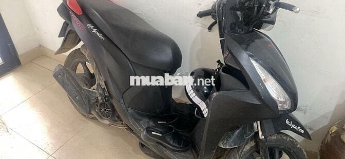 Xe Vision 2018 đen đỏ còn mới