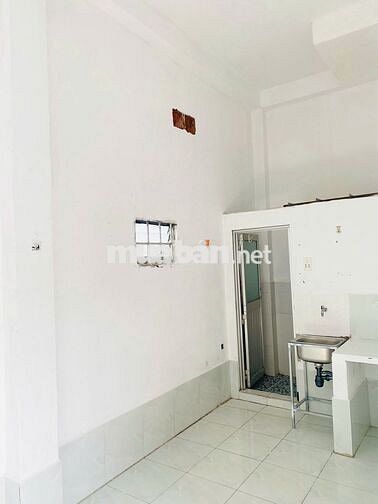 Phòng trọ sau công viên phần mềm Quang Trung - hẻm đường Đông Bắc