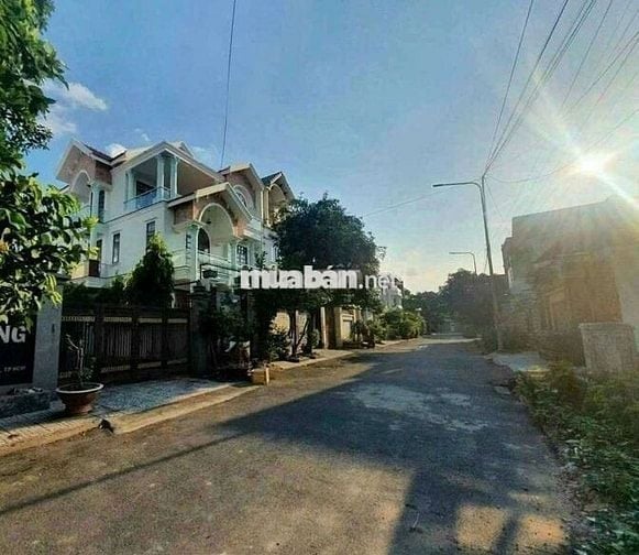 Lô đất biệt thự Ngang khủng 20m x 16m. 300m2 Khu Biệt Thự Phú Nhuận