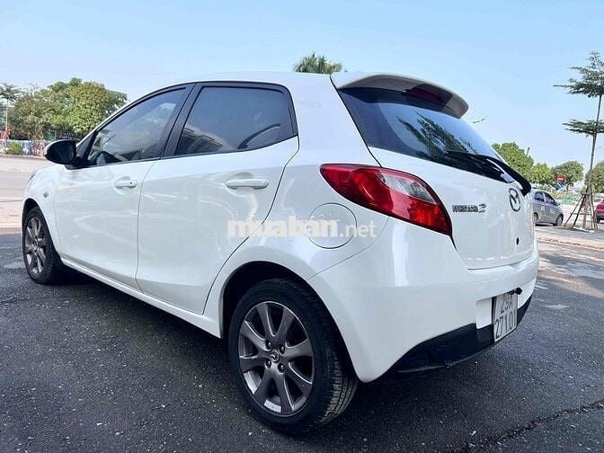 Mazda 2 2011 Trắng 160000 km