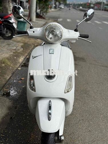 Piaggio Vespa LX 125 Trắng