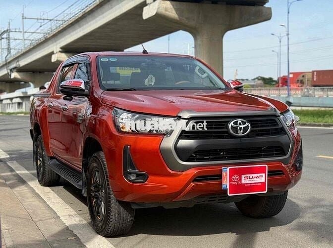 Bán tải - Hilux 2.4AT 2021, Số tự động - 35.890 km
