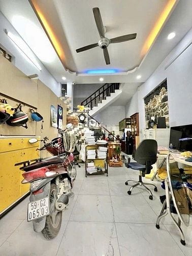 CHỈ 1 căn DUY NHẤT tại Q10, HXH, với 4TỶ590 dọn vào ở ngay, LH ngay