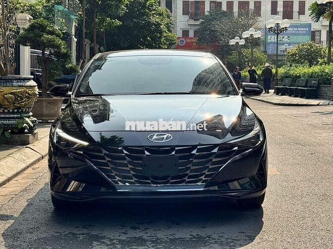 Hyundai Elantra 1.6 đặc biệt 2024