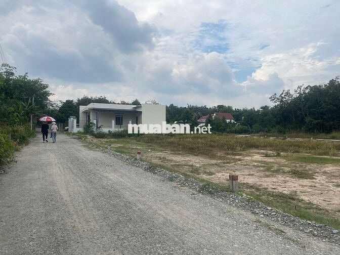 🚀 CHỈ 650 TRIỆU SỞ HỮU NGAY! ĐẤT NỀN TÂY NINH - CÁCH TP.HCM CHỈ 4KM!