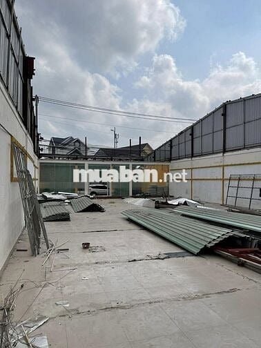 Cho thuê mặt bằng ngang 8m đường hoàng quốc việt kế bánh xèo 7 tới