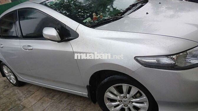Honda City 2014 16000 km Bạc