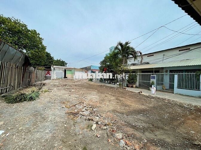 Bán đất hẻm oto 5m đường lê trọng tấn Dt: 6,8x15m / 100m2 giá 10 tỷ