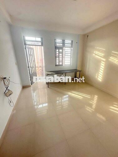 ✅Nhà rẻ [ 4 x11] 2 lầu 3PN,2WC , khu đường Tân Hòa Đông✅