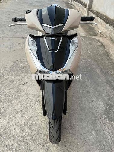 Sh 150 abs 2022 bản độ hãng như mới.