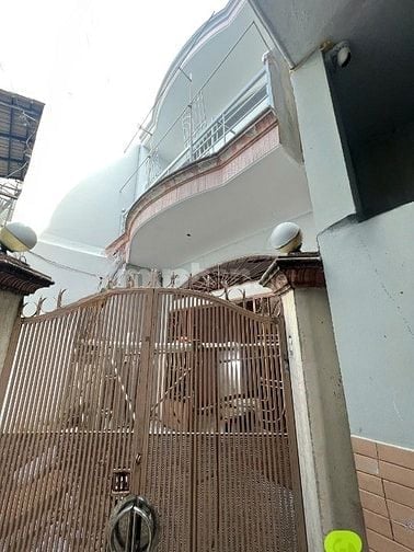 Nhà 2 tầng ngay chợ Rạch Ông P.Chánh Hưng. Giá 3.8 tỷ TL