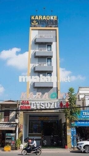 TÒA NHÀ KARAOKE FULL NỘI THẤT - HẦM 8 TẦNG ( 17 PHÒNG FULL NỘI THẤT )