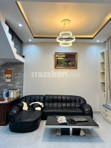 Nhà bán chính chủ 16 tỷ , đường trước nhà 6m . Nhà mới tinh