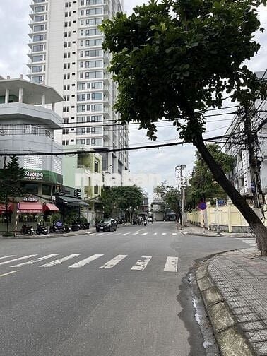 NHÀ BÁN MẶT TIỀN BA ĐÌNH, VỊ TRÍ ĐẸP,TRUNG TÂM ĐÀ NẴNG