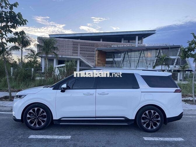 Kia Carnival 2022 Premium 2.2D - 85000 km