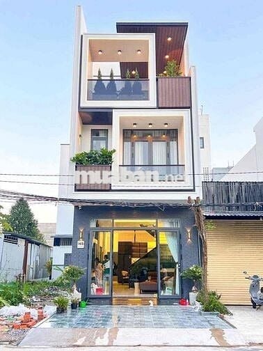 NHÀ ĐẸP HỒNG LOAN ĐƯỜNG D7 VỊ TRÍ ĐẸP NHÀ ĐẸP VỪA HOÀN THIỆN