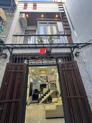 Bán gấp nhà Đường số 3, Thủ Đức, (65m2), giá 2 tỷ 140, hẻm 5m, sổ sẵn