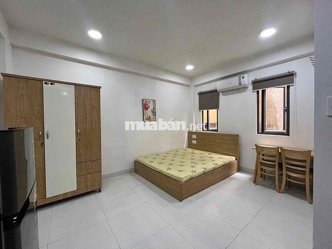 Cho Thuê Studio 25m2 Full NT Thoáng Gần Vòng Xoay Dân Chủ Bờ Kè HS